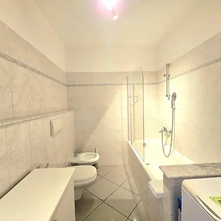 Russomanno 6 Apartament Como